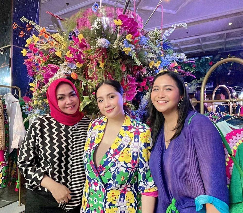 potret Nagita Slavina dan Caca Tengker (instagram.com/rieta_amilia)