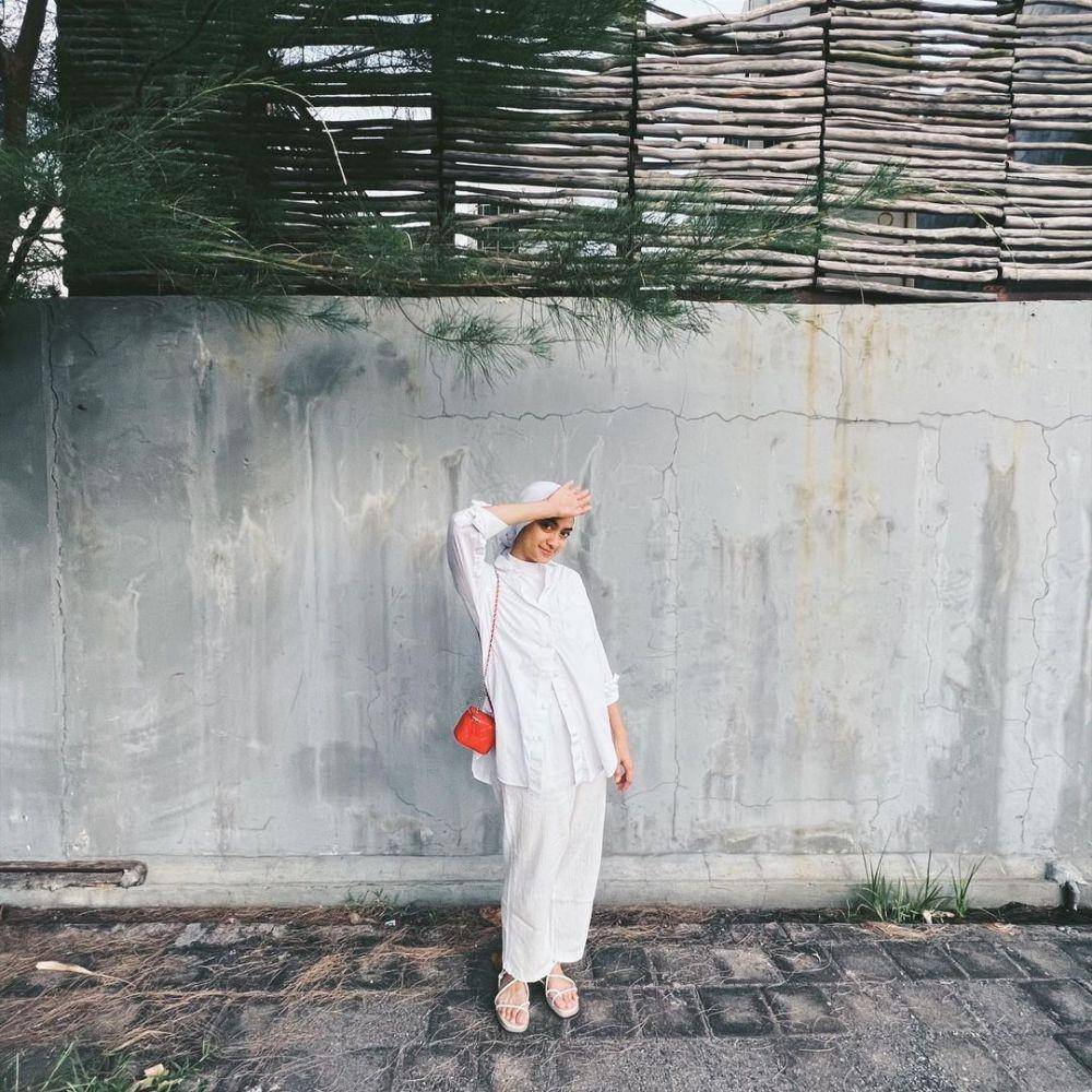 OOTD ngampus ala Ayudia Bing Slamet (instagram.com/ayudiac)