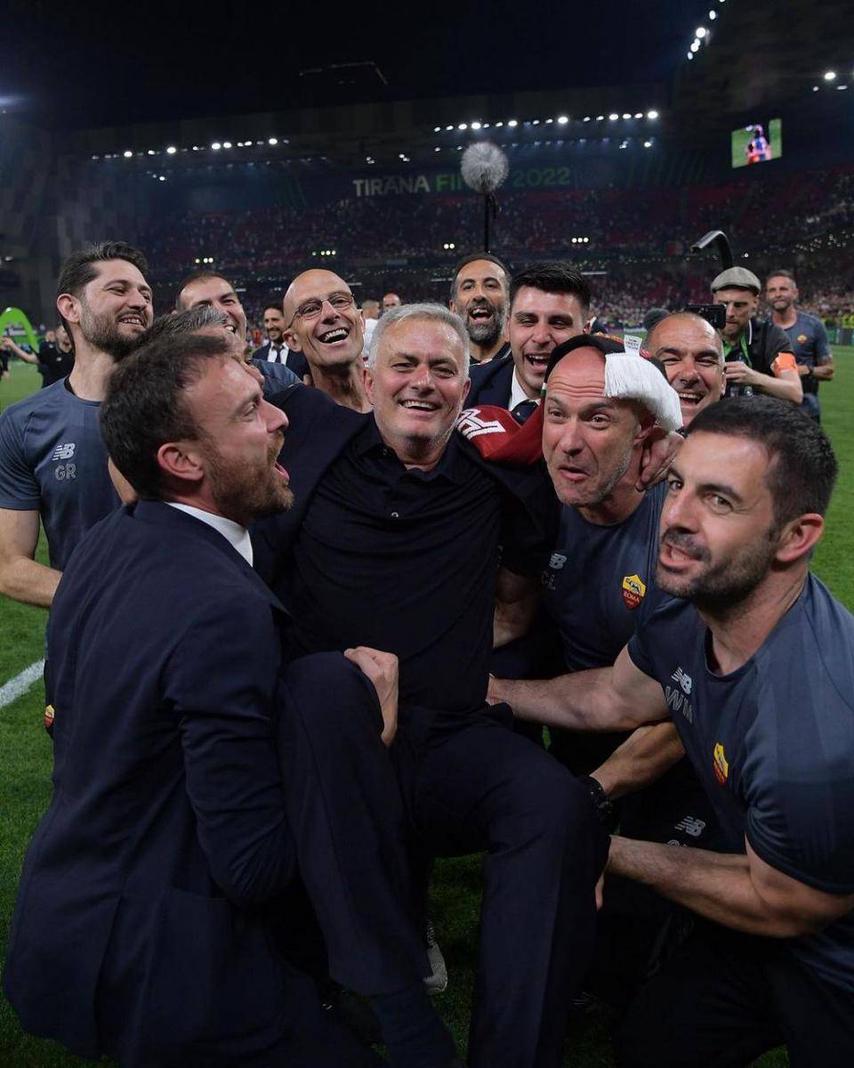 Jose Mourinho (instagram.com/officialasroma)