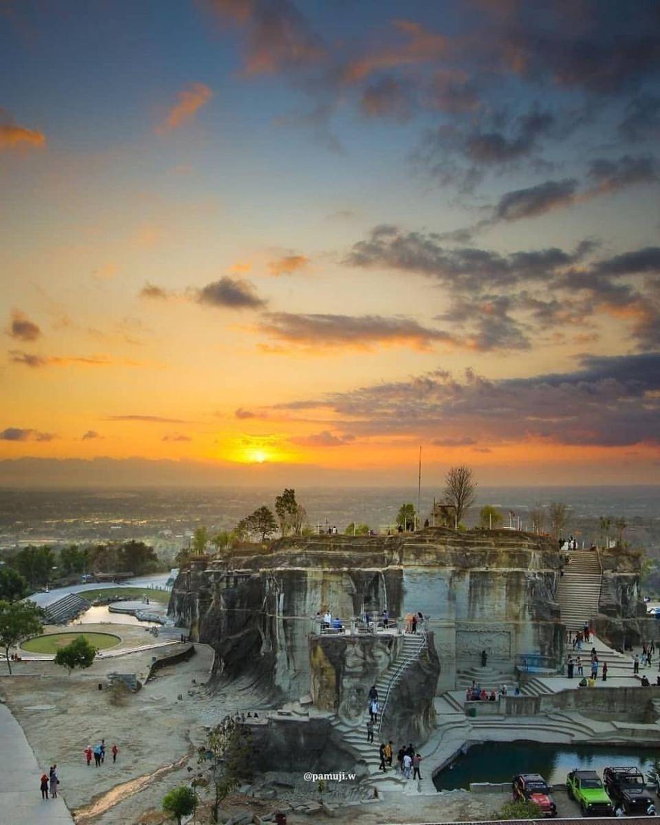 Wisata Tebing Breksi (instagram.com/pamuji.w)