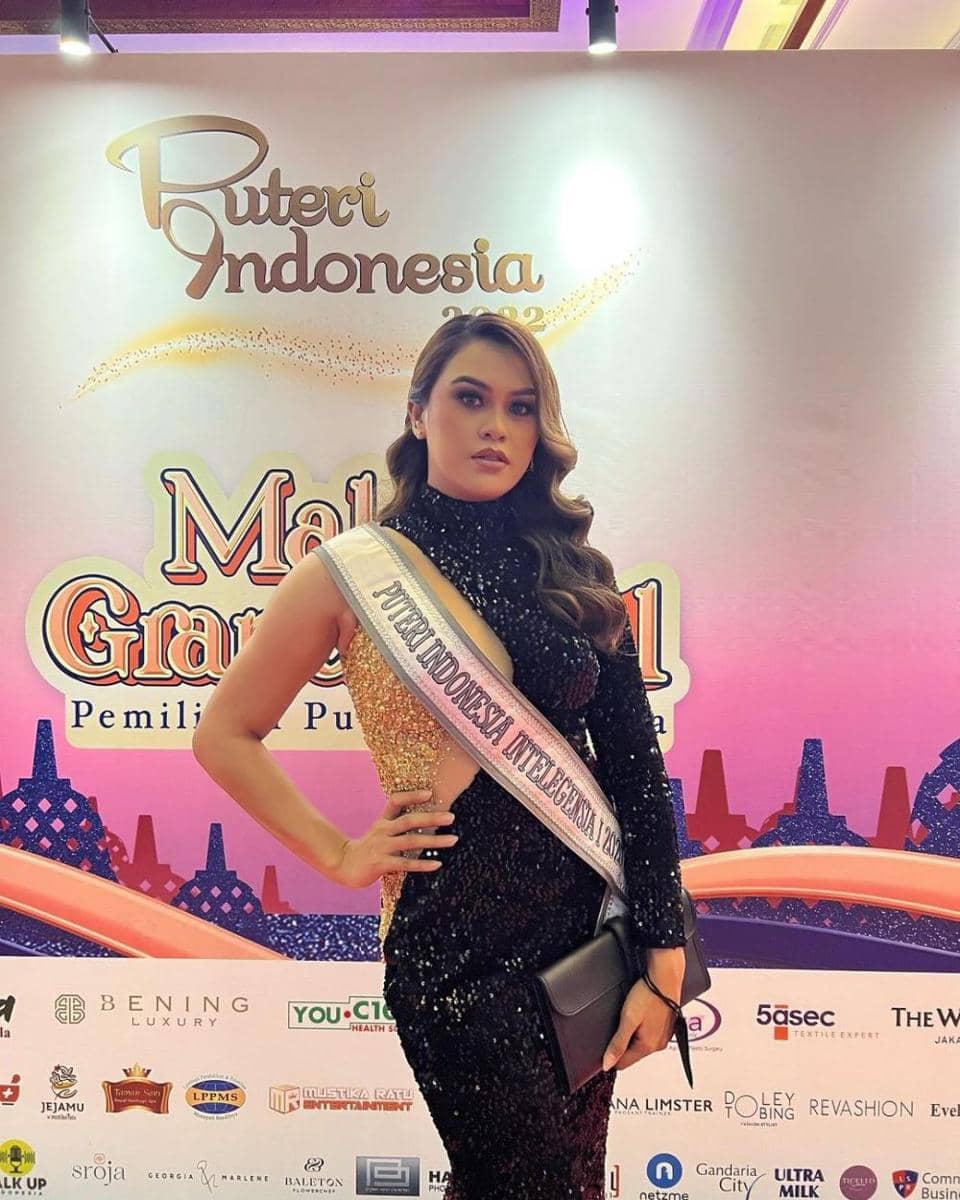 Potret Alumni Puteri Indonesia di malam Grand Final Puteri Indonesia 2022 (Instagram.com/dmroring)