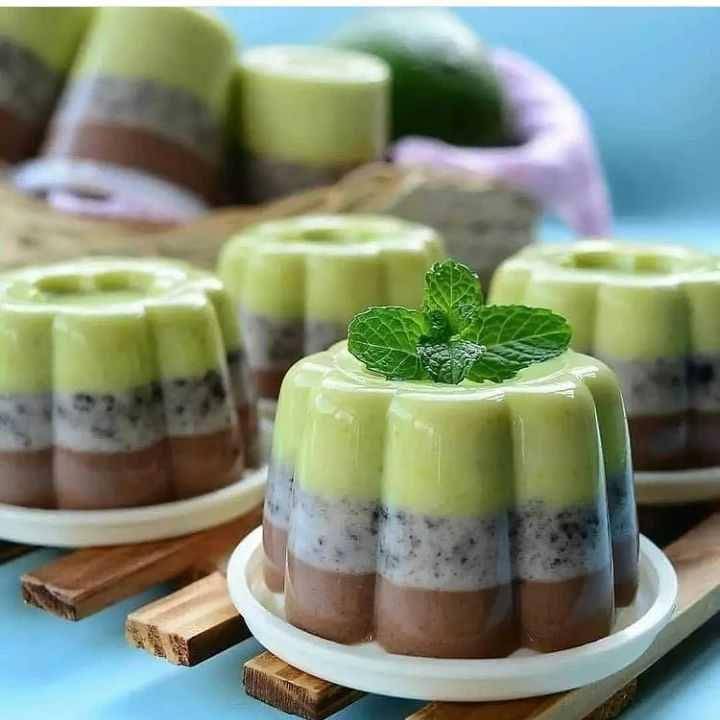 Puding alpukat oreo (instagram.com/sucenlim_ind)
