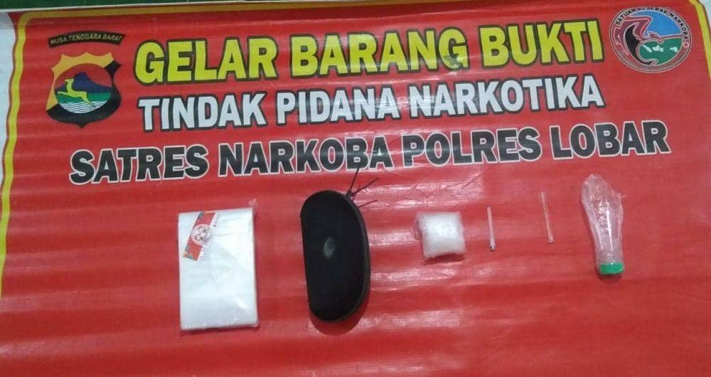 Barang bukti yang diamankan polisi dari hasil penggerebekan (Dok. Polres Lombok Barat)