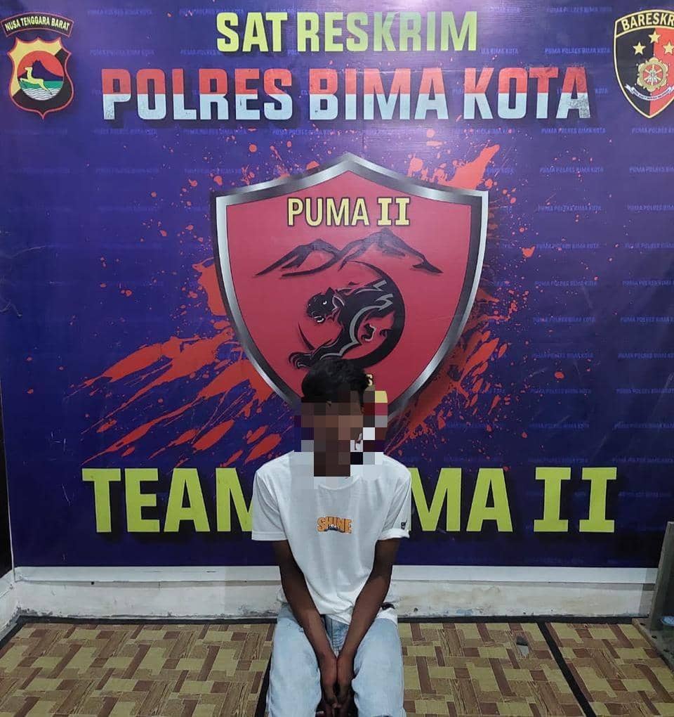 Pelaku TS yang telah ditangkap polisi (Dok. Polres Bima Kota)