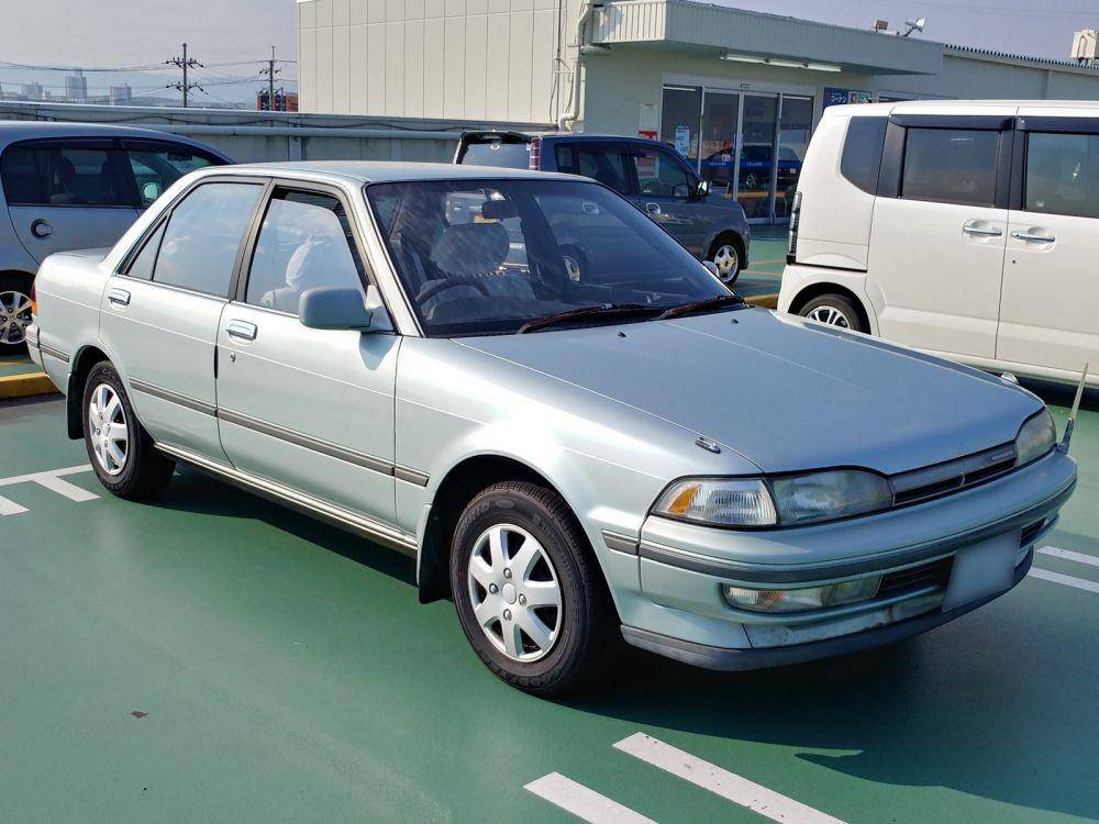 Toyota Carina (wikipedia.org)