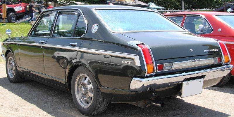 Toyota Carina (wikipedia.org)