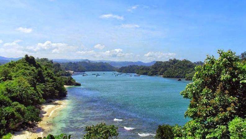 potret Pantai Sendang Biru (instagram.com/Whiempy)