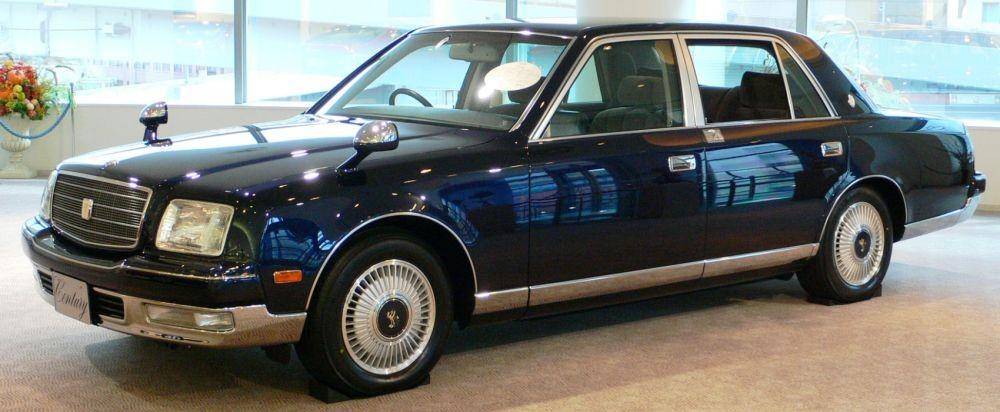 Toyota Century (wikipedia.org)