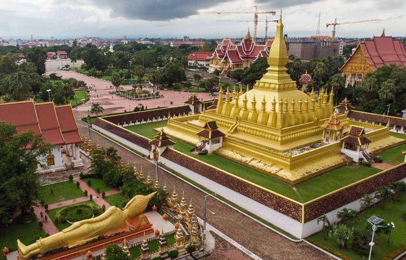 That Luang Temple (instagram.com/discoverlaostoday)