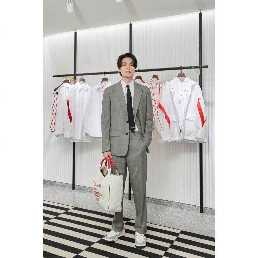 Lee Dong Wook (instagram.com/leedongwook_official)
