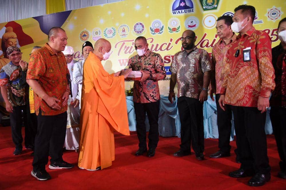 Walubi Sumut Rayakan Tri Suci Waisak di Vihara Kwan Im