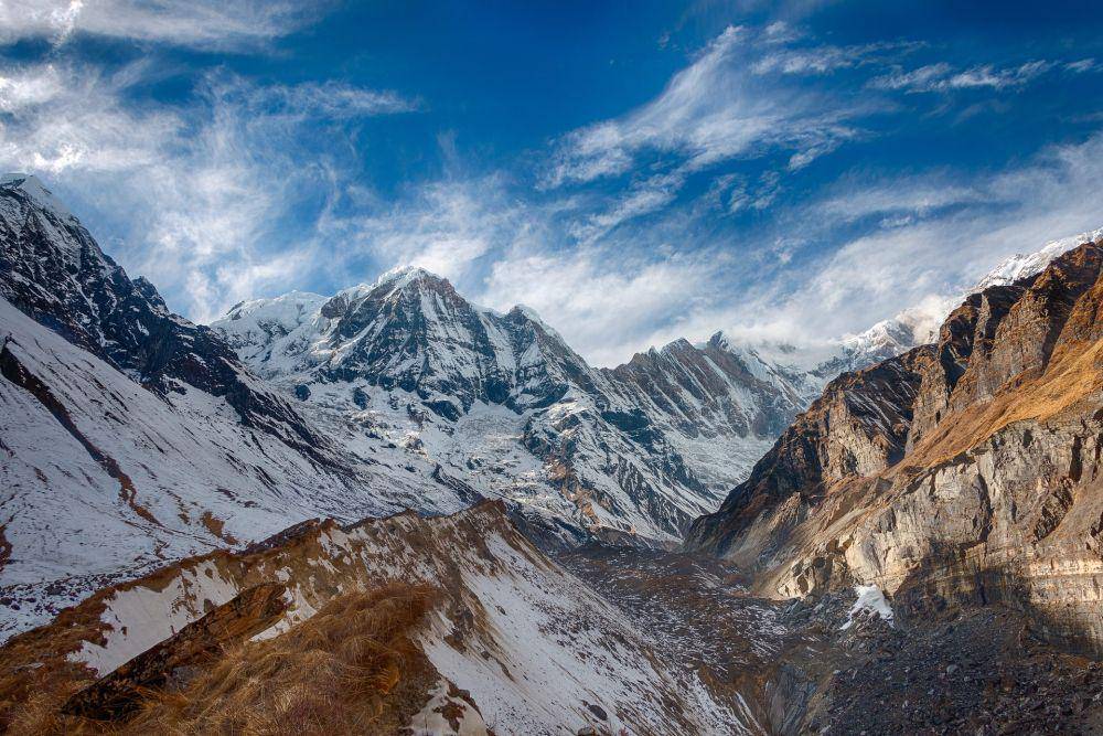 ilustrasi Annapurna Sanctuary, Nepal (unsplash.com/Tobse Fritz)