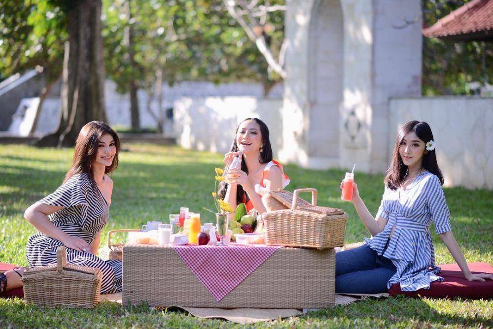 Ayu Mulida, Ayu Saraswati, Jihane Almira (instagram.com/jihanealmira)