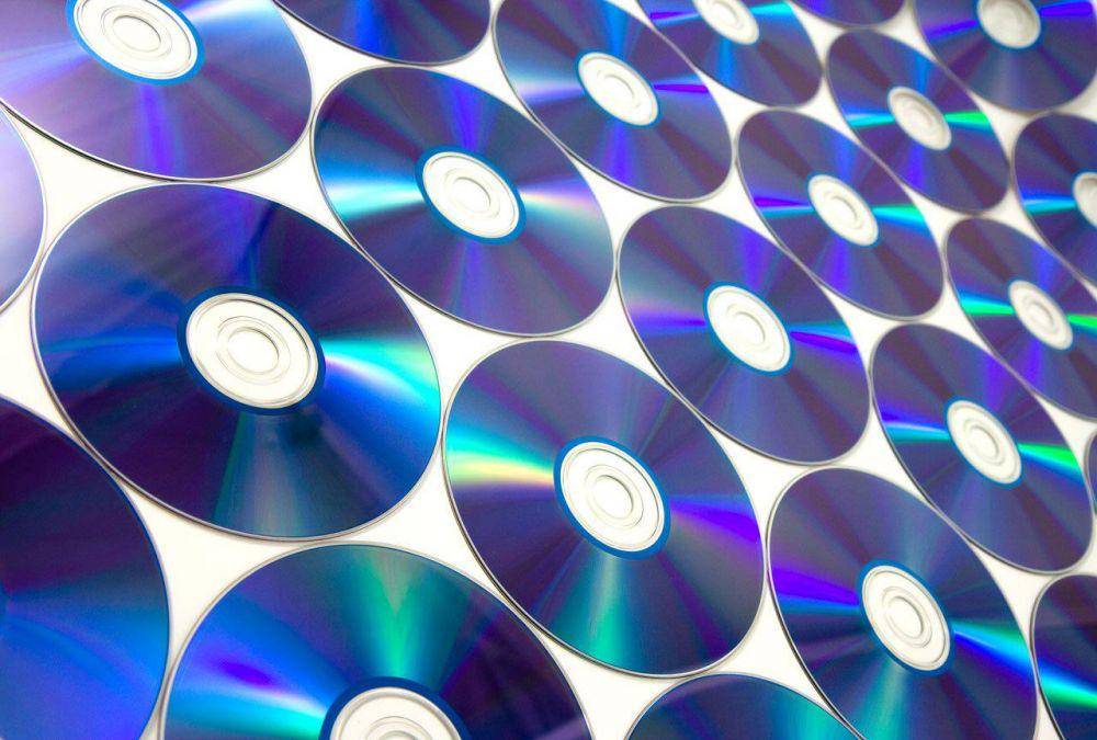 ilustrasi compact disc (CD) (pixabay.com/PublicDomainPictures)