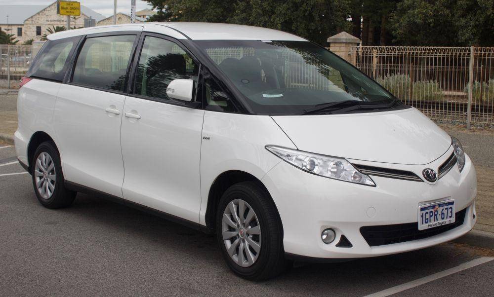 Toyota Estima (wikipedia.org)