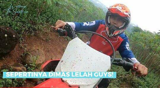 potret Dimas Ahmad jajal olahraga motor trail (youtube.com/The Sinathrya)