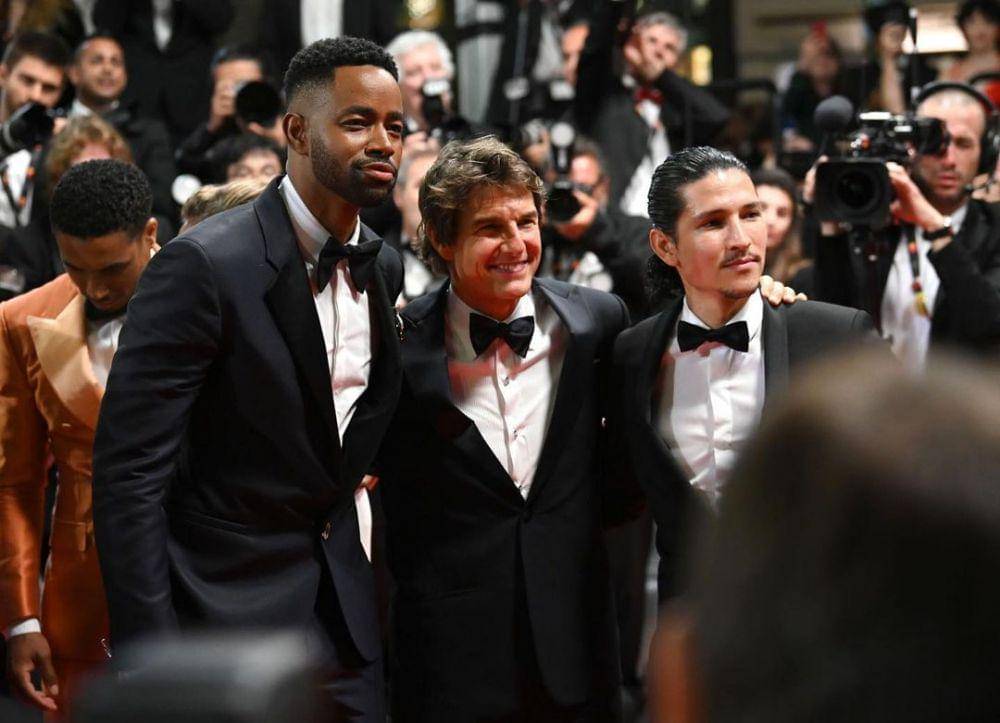 Jay Ellis, Tom Cruise, dan Danny Ramirez (instagram.com/jayrellis)