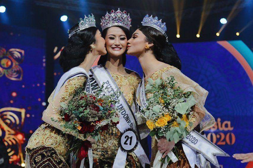 Ayu Mulida, Ayu Saraswati, Jihane Almira (instagram.com/ayusarasw)