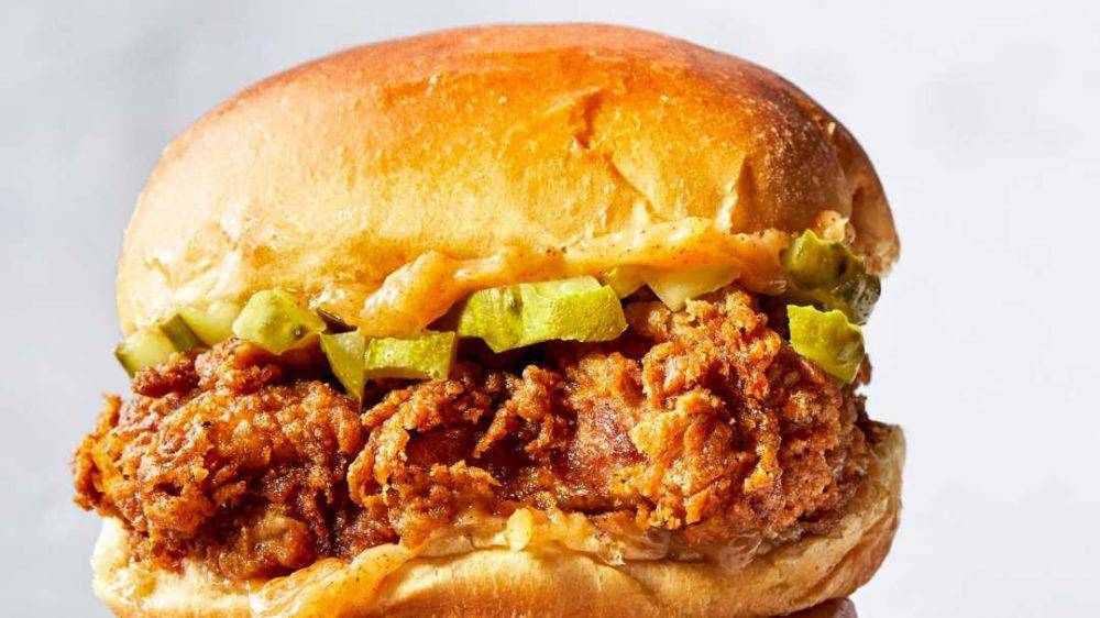 ilustrasi ayam pedas sandwich (finecooking.com)
