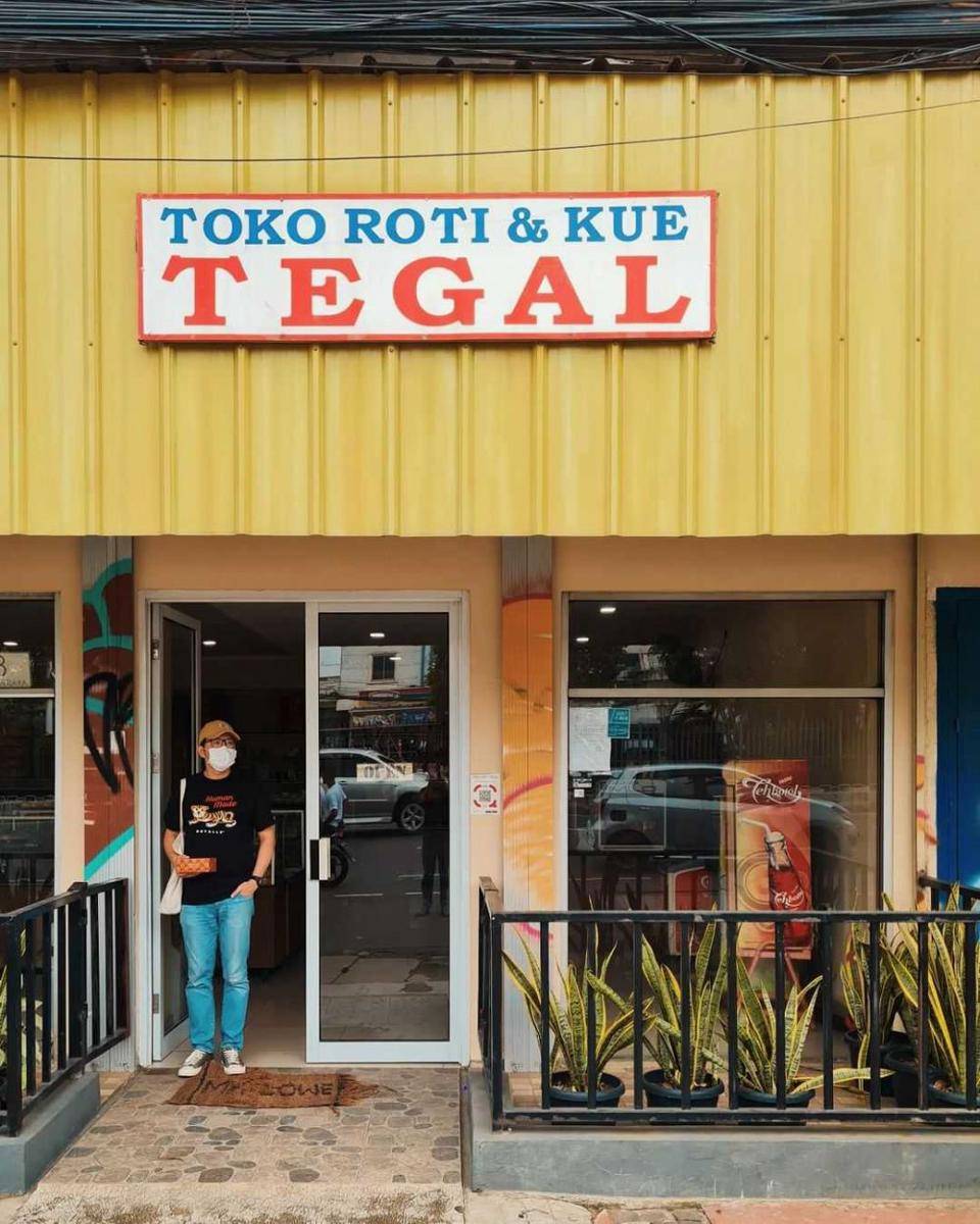 Toko Roti Tegal (instagram.com/hendrycandra)