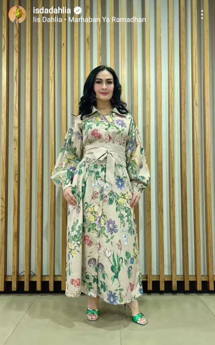 potret Iis Dahlia (instagram.com/isdadahlia)