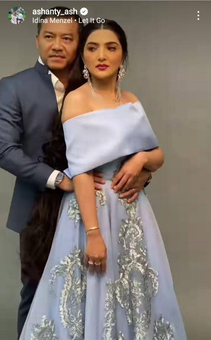 sesi pemotretan keluarga Asix (dok. instagram.com/ashanty_ash)