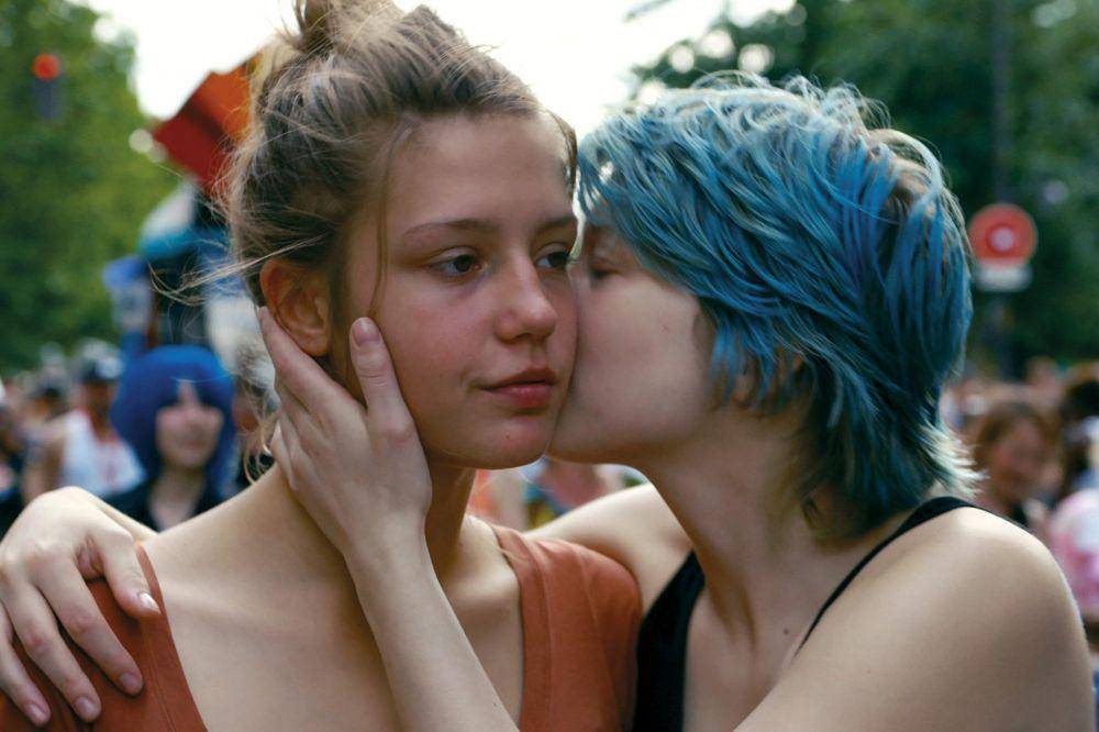 Adèle Exarchopoulos dan Léa Seydoux dalam film Blue Is the Warmest Color (dok. Wild Bunch/Blue Is the Warmest Color)