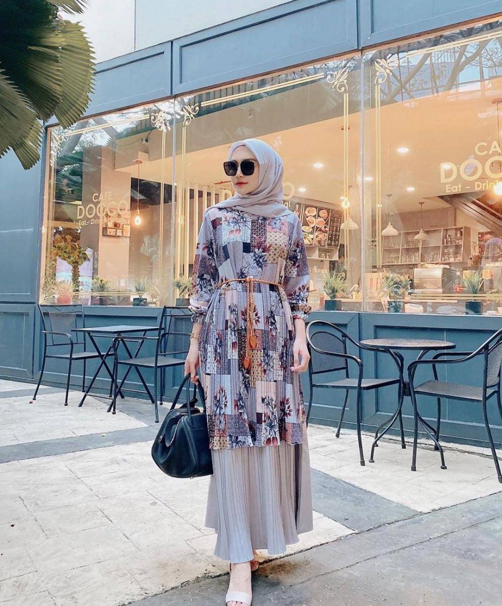 inspirasi padu padan ala Melody Prima yang cocok jadi OOTD kerja (instagram.com/melodyprima)