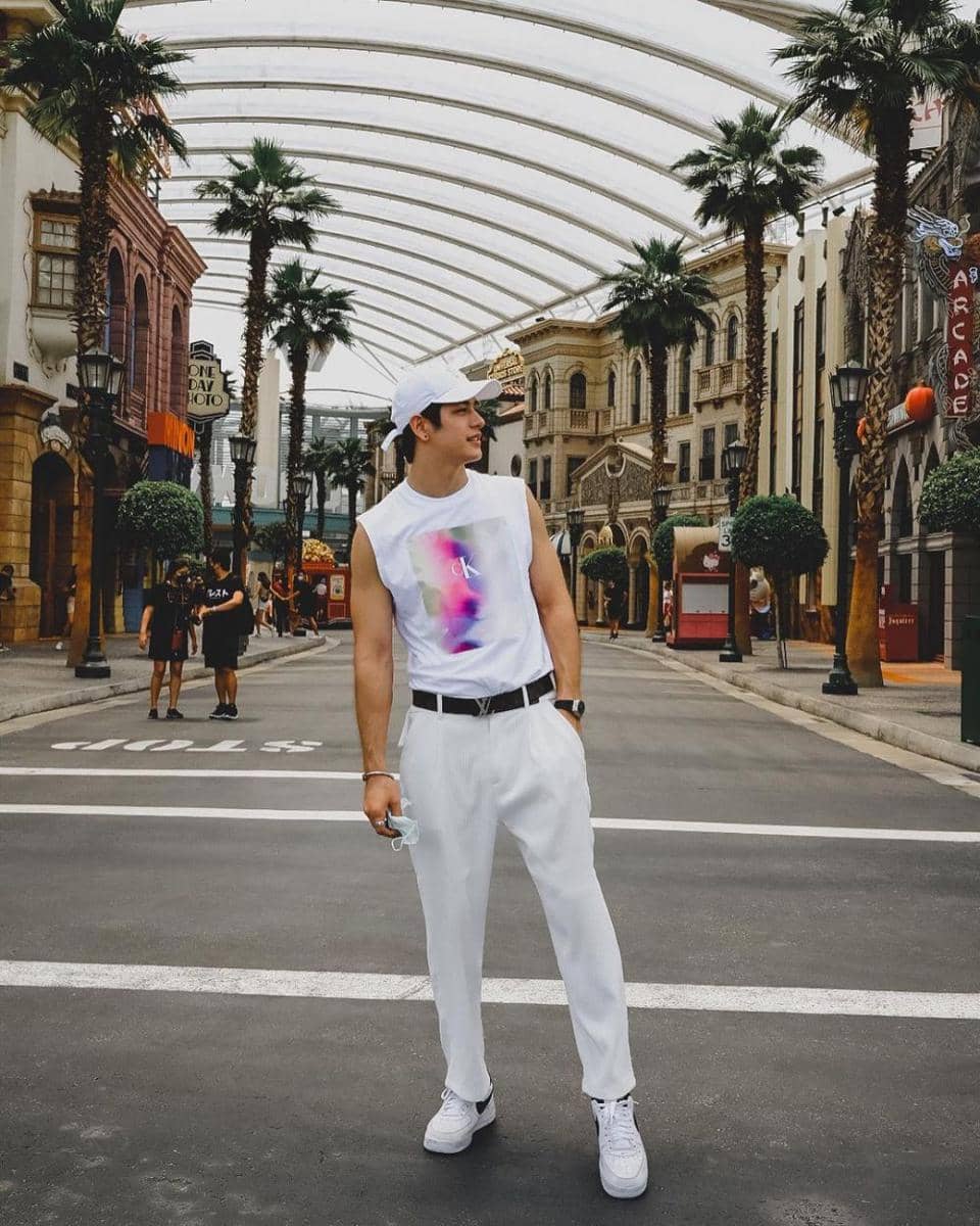 referensi OOTD boyfriend material ala Luke Ishikawa Plowden (instagram.com/lukevoyage)