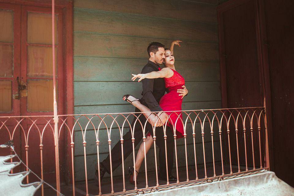 ilustrasi tarian tango (pixabay.com/LeoEspina)