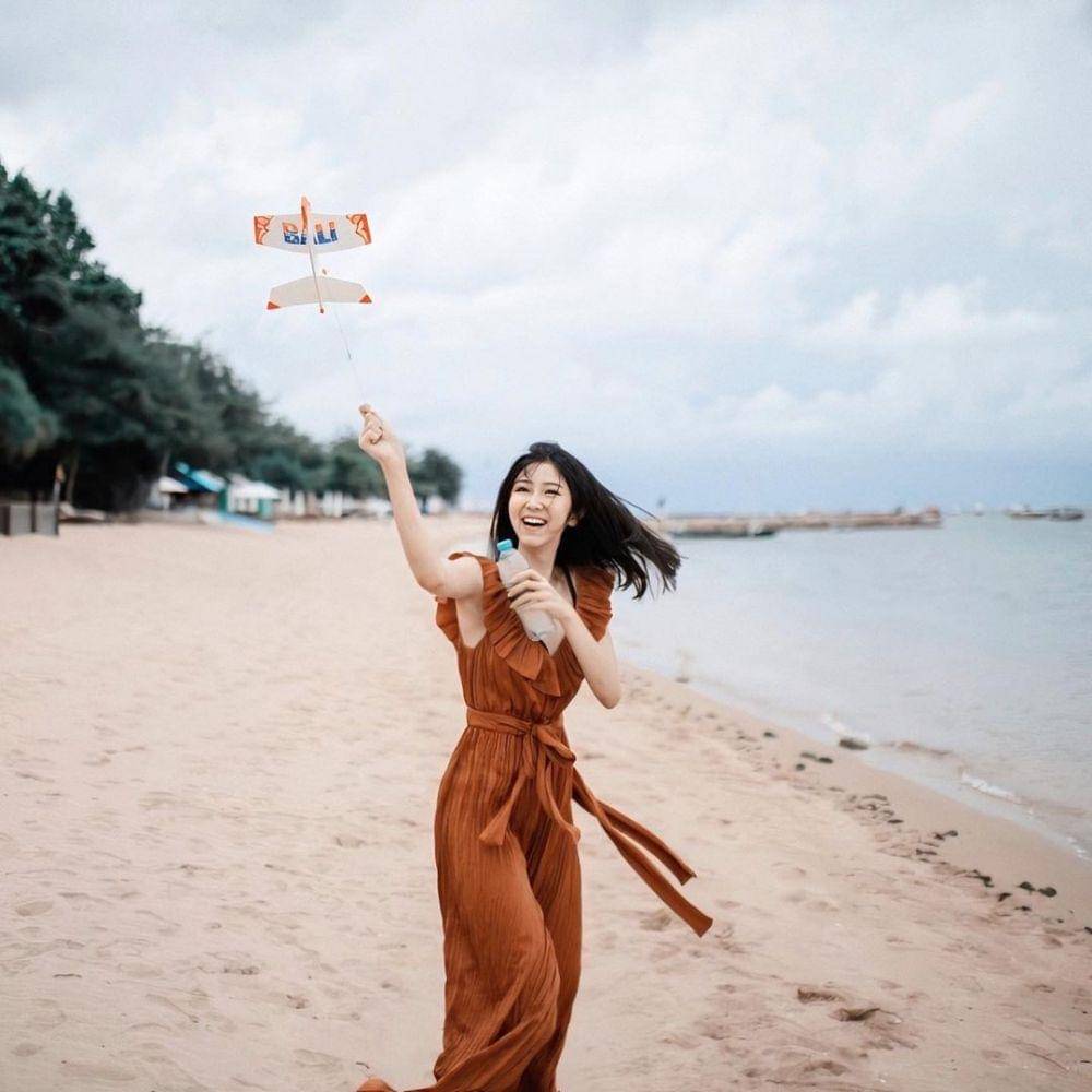 Ayu Saraswati (instagram.com/ayusarasw)