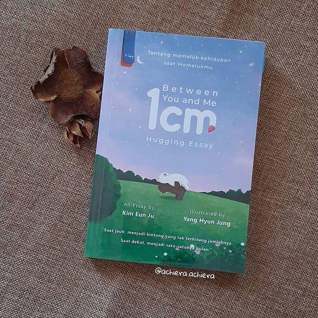 1CM Between You and Me (instagram.com/achiera.achiera)
