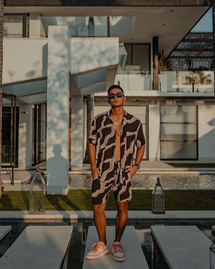 Outfit ala Aqsa Aswar (Instagram.com/@aqsaaswar)