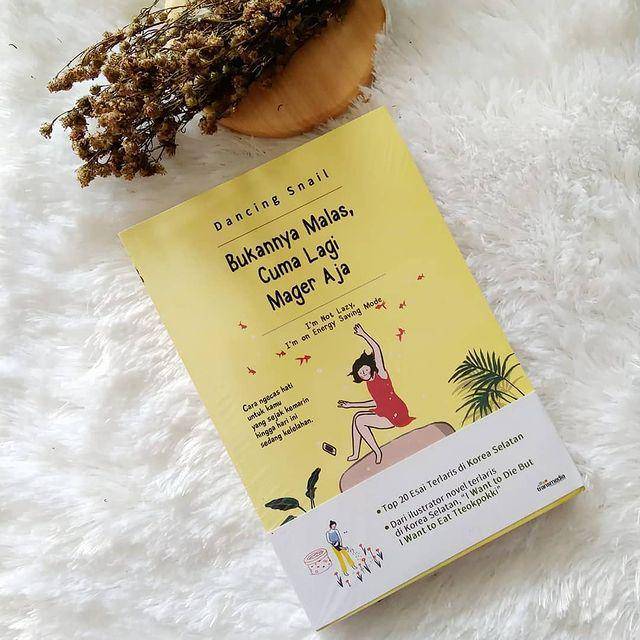 Bukannya Malas Cuma Lagi Mager Aja (instagram.com/rona.buku)