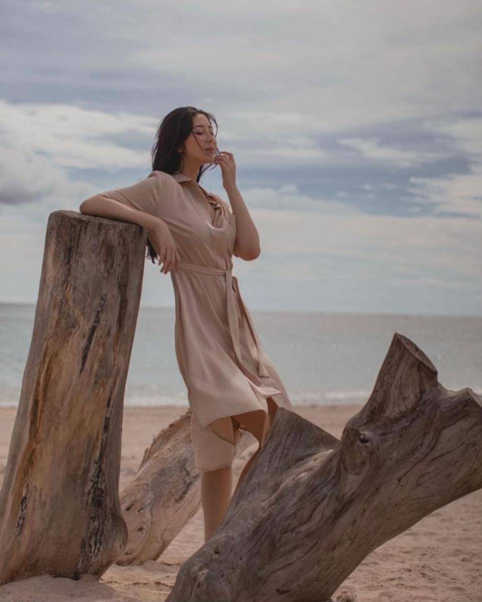 Ayu Saraswati (instagram.com/ayusarasw)