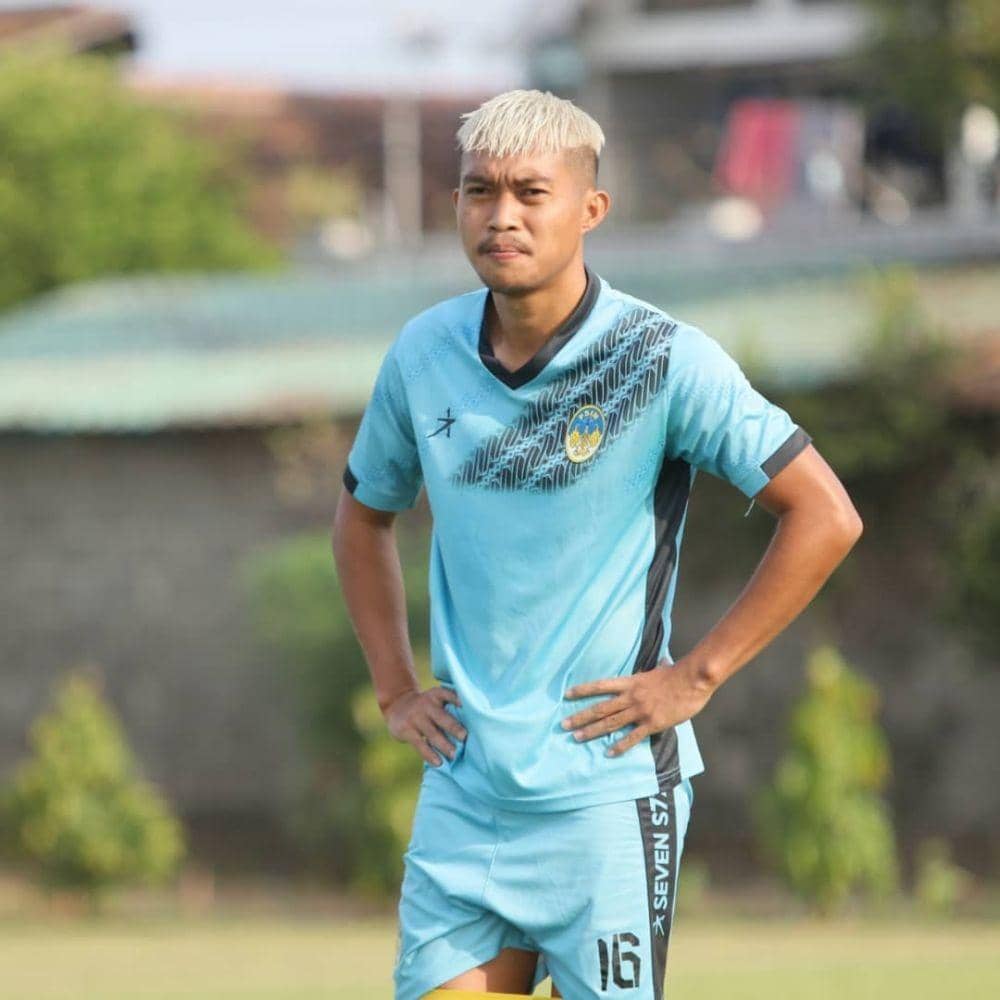 Gelandang bertahan Akbar Tanjung saat memperkuat PSIM Yogyakarta pada gelaran Liga 2 2021. (Instagram.com/akbartanjung16)