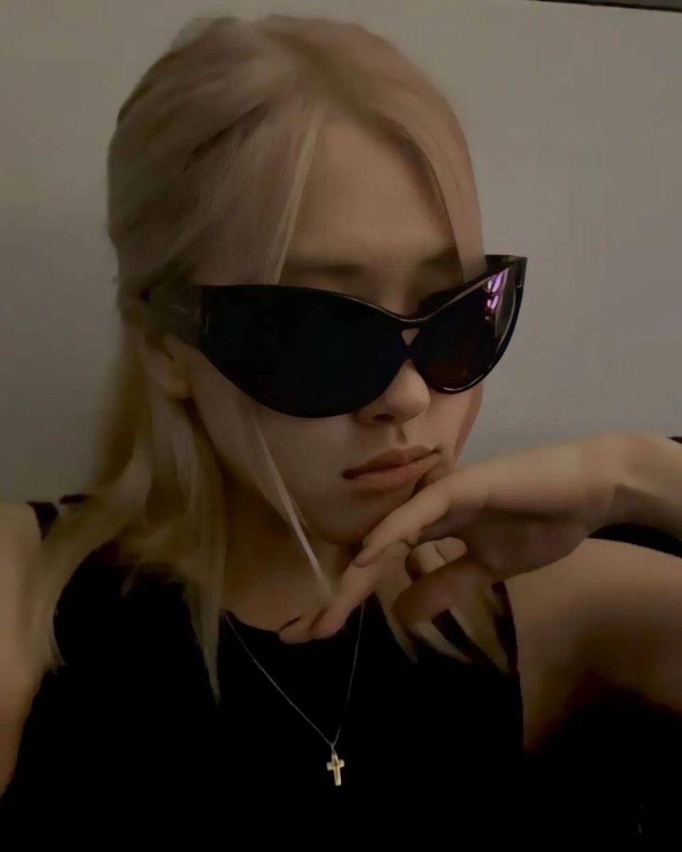 Rosé BLACKPINK (instagram.com/angelrosegallery)