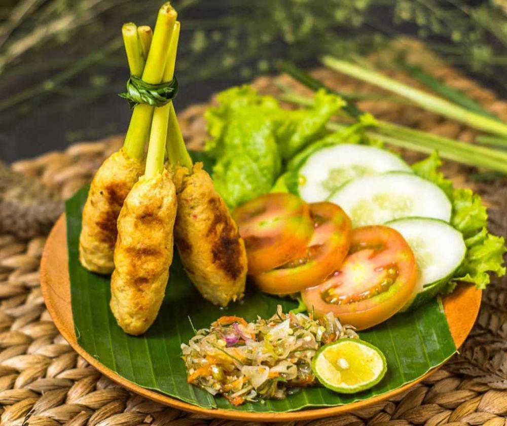 Resep Sate Lilit Ayam, Teksturnya Lembut dengan Lekatan Bumbu