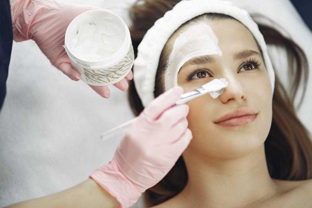 6 Jenis Masker Wajah yang Bisa Bikin Kulitmu Sehat dan Glowing