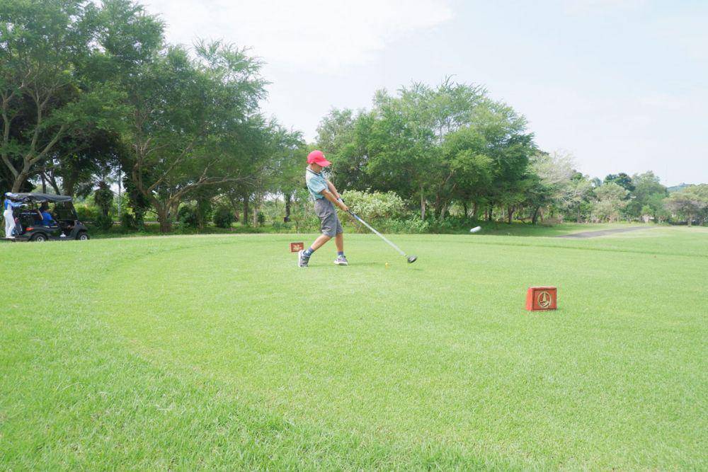 Atlet golf junior. (dok. pribadi/Ari Budiadnyana)