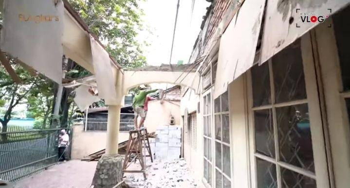 Irwansyah rombak rumah tua jadi butik (youtube.com/The Sungkars)