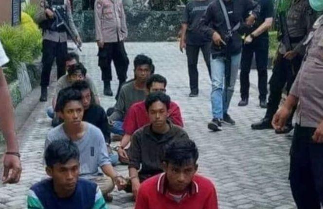 Penahanan 10 Demonstran yang Blokade Jalan di Bima Ditangguhkan