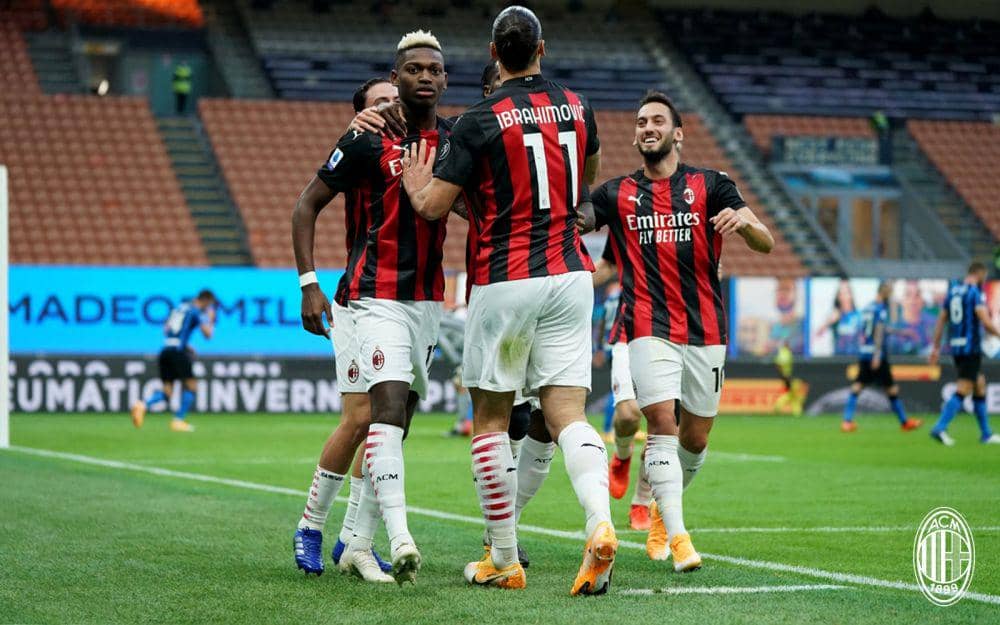 pemain AC Milan melakukan selebrasi gol (acmilan.com)