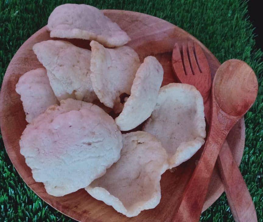 kerupuk pasir (instagram.com/kepitingmontokk.gresik)
