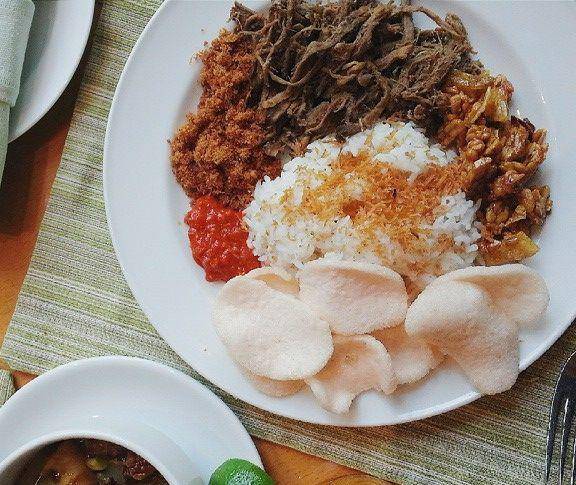nasi krawu (instagram.com/stanzazone)