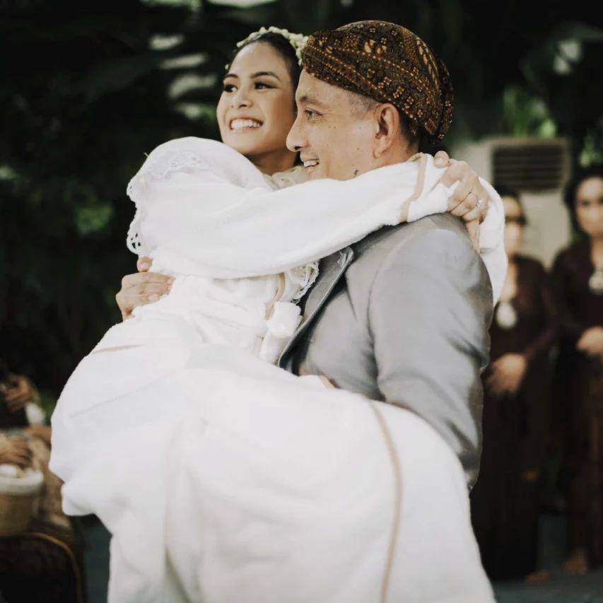 Maudy Ayunda dan papa (instagram.com/muren.s)