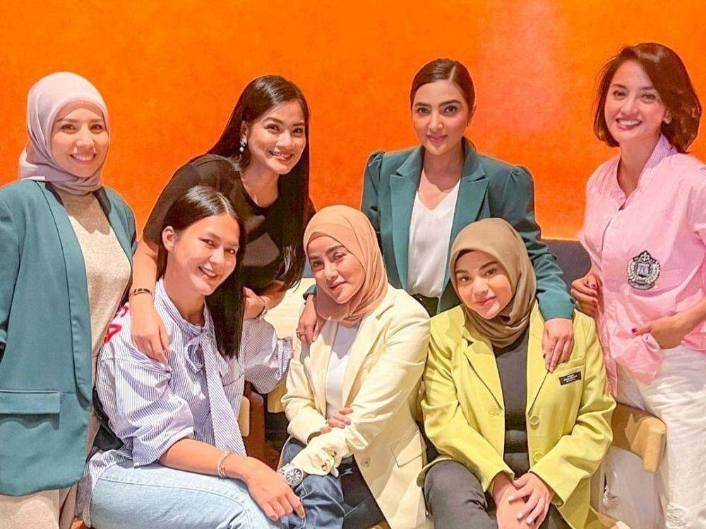 Aurel Hermansyah dan Geng Cendol (instagram.com/ashanty_ash)
