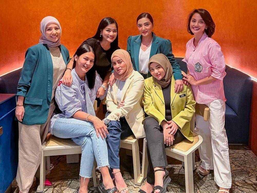 Aurel Hermansyah dan Geng Cendol (instagram.com/ashanty_ash)