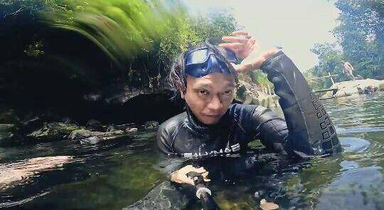 potret Dzawin Nur saat freedive (youtube.com/Dzawin Nur)