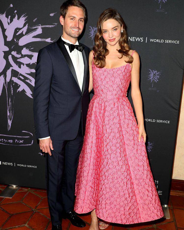 potret Miranda bersama suami (instagram.com/mirandakerr)